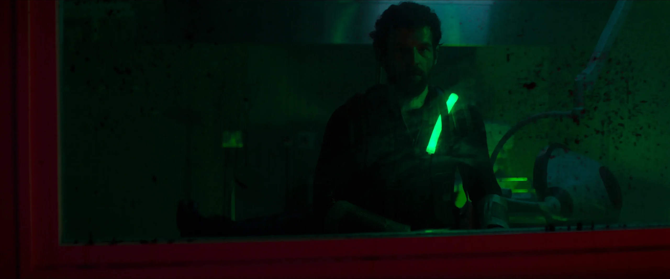 Screenshot 1 - Apocalypse Z: The Beginning of the End 2024 Hindi - Spanish Dual Audio
