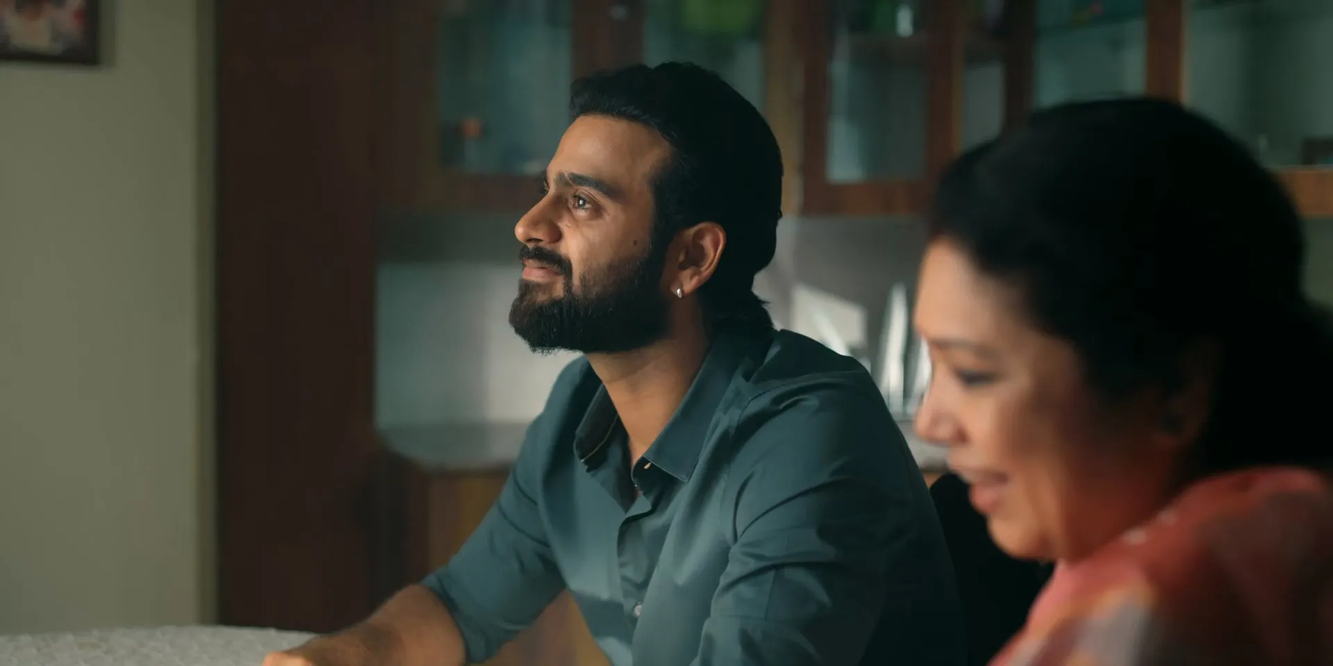 Screenshot 1 - Brothers and Sisters 2026 Season 01 Complete Hindi - Tamil Audio