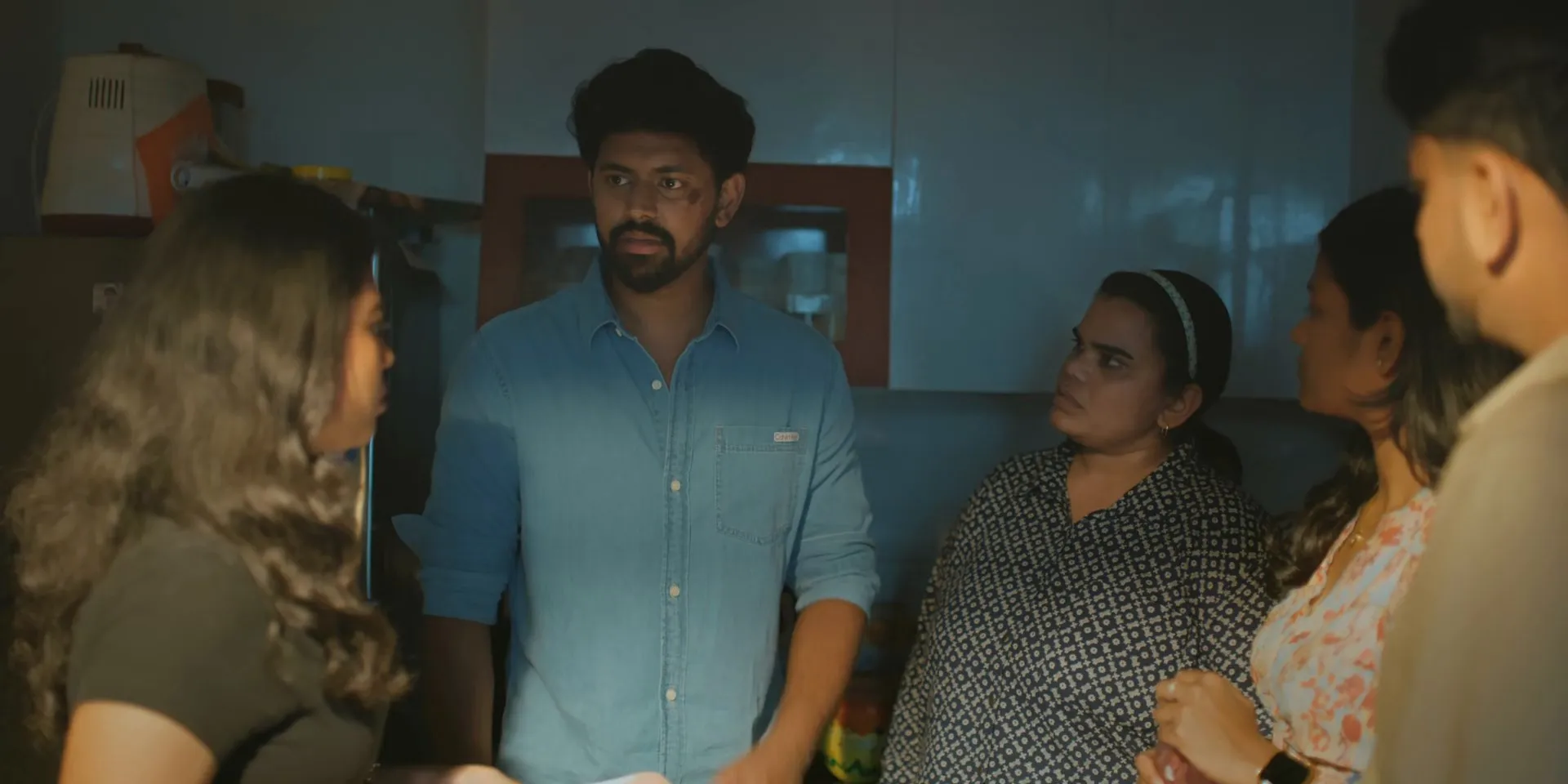 Screenshot 4 - Brothers and Sisters 2026 Season 01 Complete Hindi - Tamil Audio