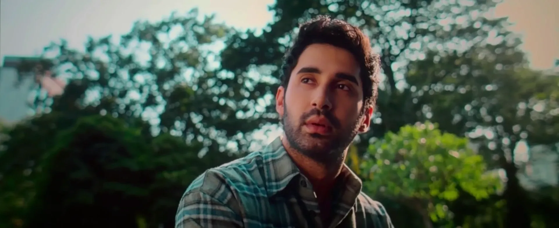 Screenshot 2 - Chand Mera Dil 2026 Hindi Audio HQ