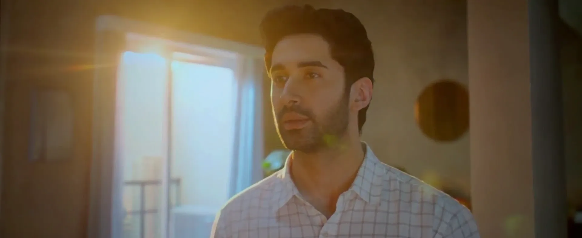 Screenshot 1 - Chand Mera Dil 2026 Hindi Audio HQ