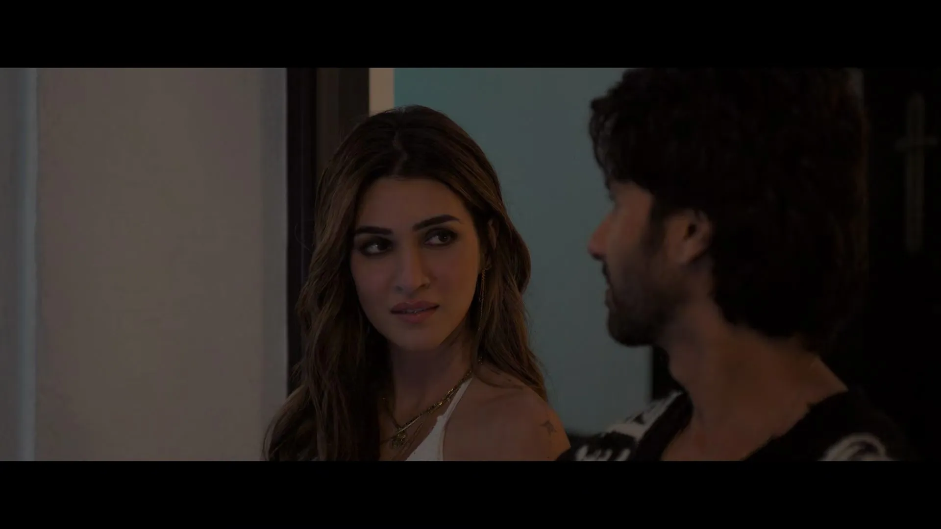Screenshot 4 - Cocktail 2 2026 Hindi Dual Audio