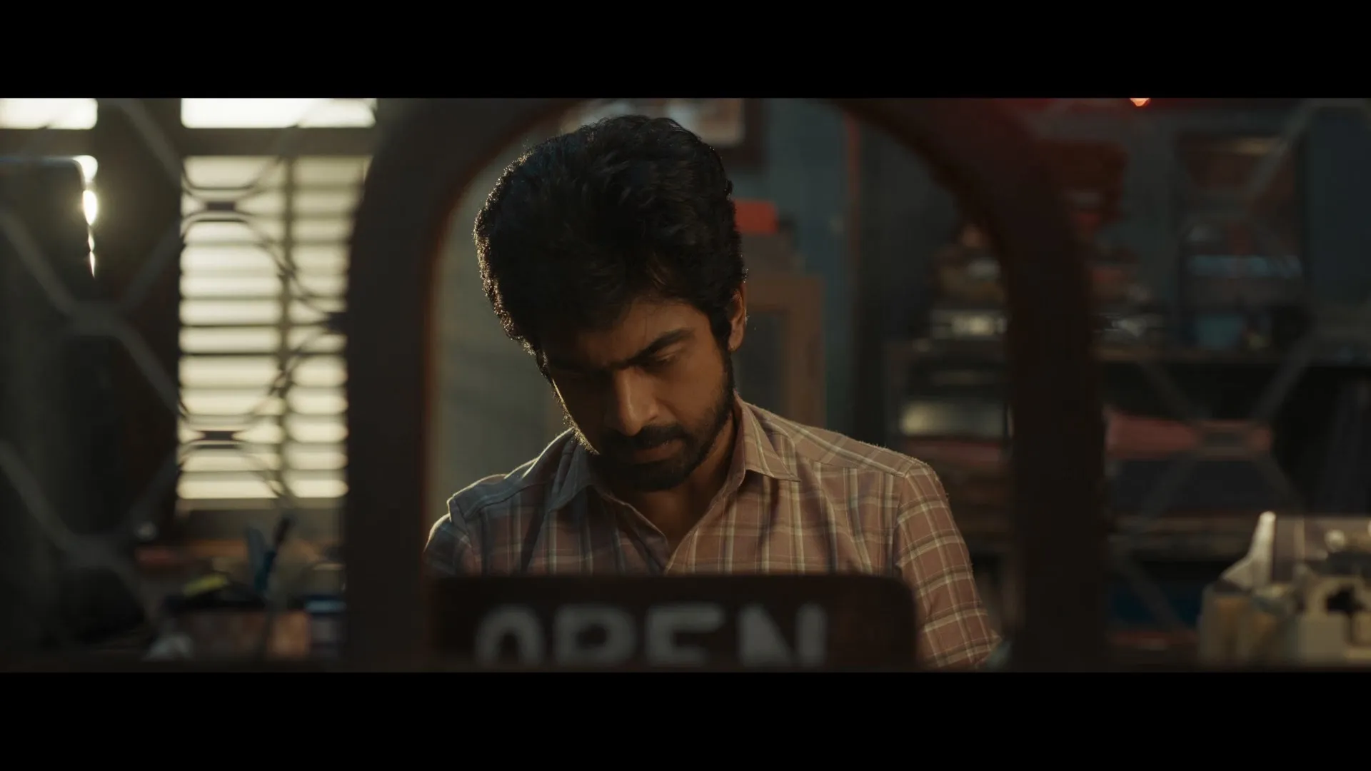 Screenshot 2 - Con City 2026 Hindi - Tamil Dual Audio