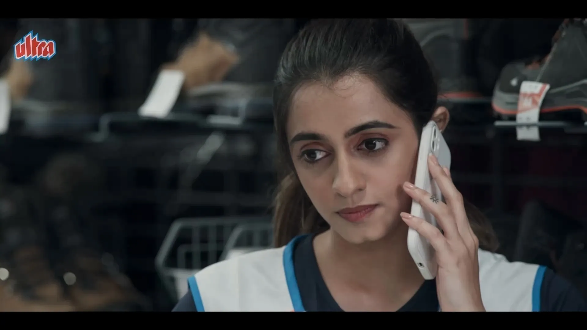 Screenshot 2 - Emoji - It's Complicated 2026 Marathi Dual Audio