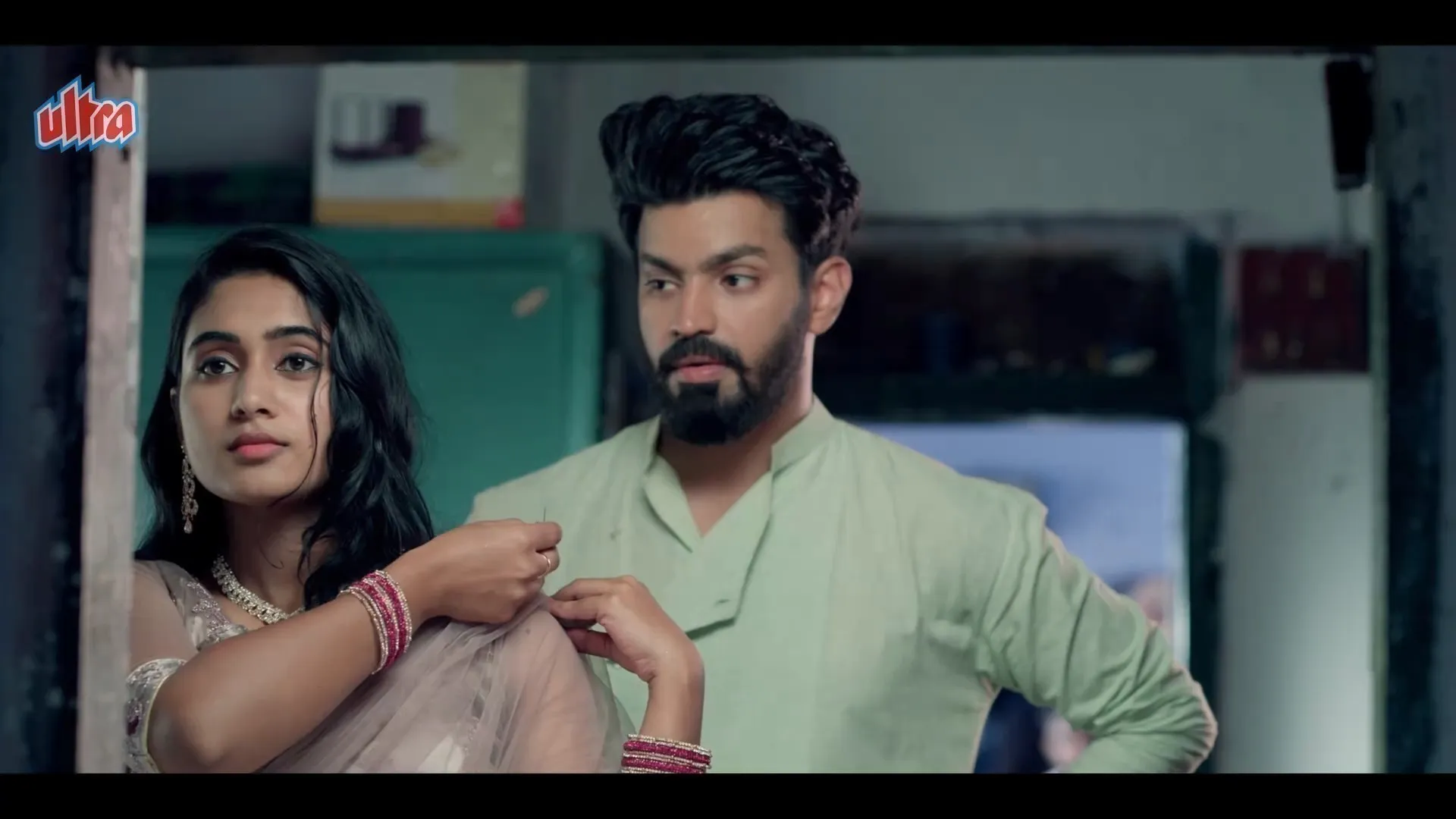 Screenshot 5 - Emoji - It's Complicated 2026 Marathi Dual Audio