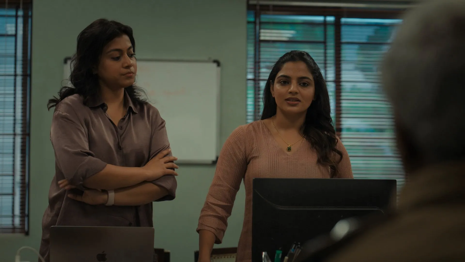 Screenshot 1 - Eyes 2026 Season 1 Hindi - Malayalam Audio [ALL Episodes]