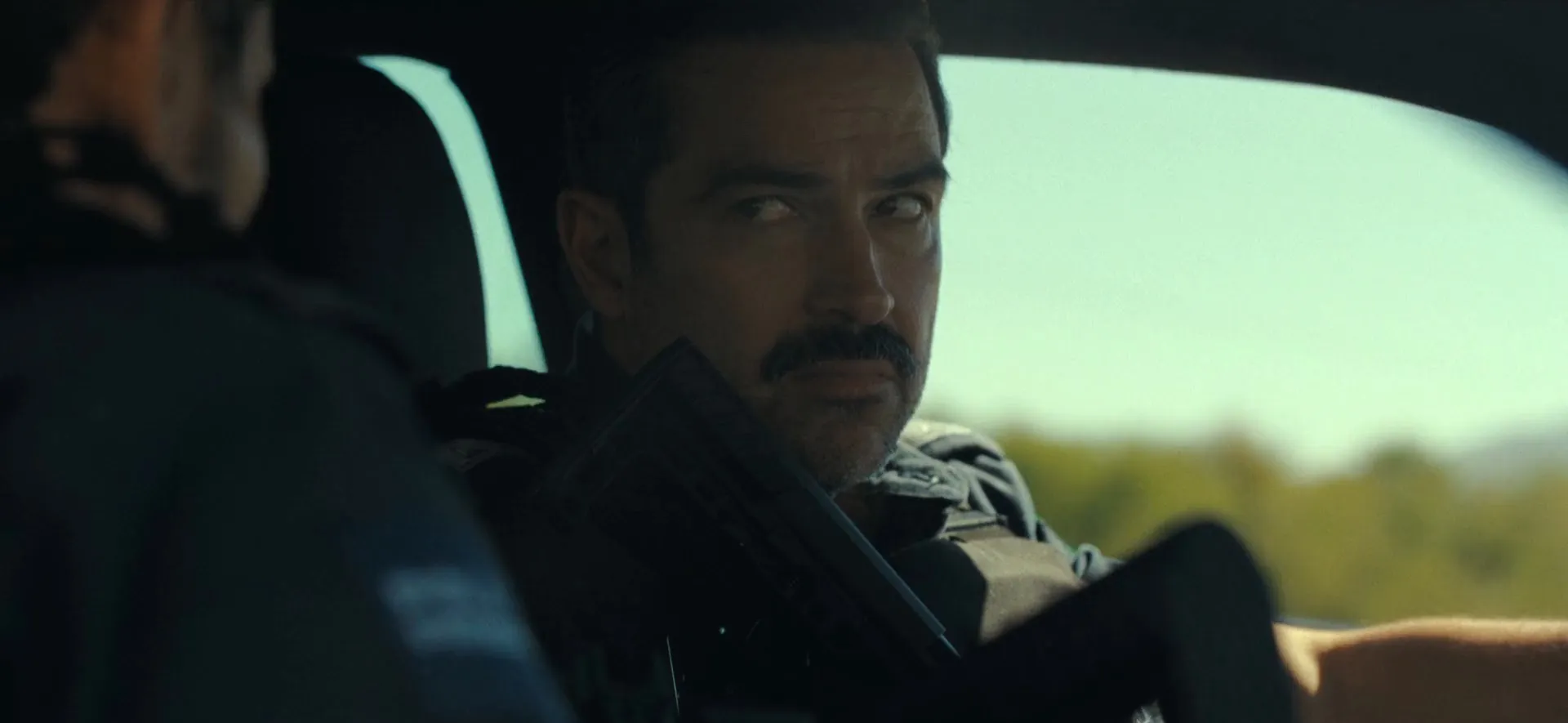 Screenshot 2 - Facing El Chapo 2026 Hindi - English Dual Audio