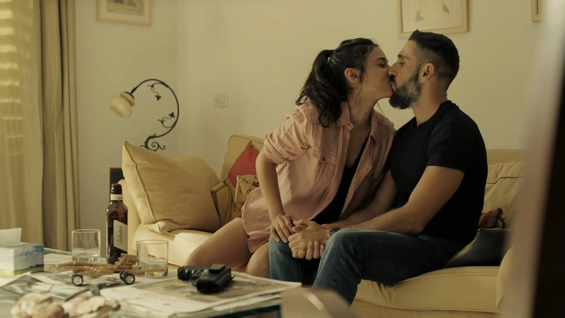 Screenshot 5 - Fauda 2017 Season 2 Hindi Audio [ALL EPISODES]