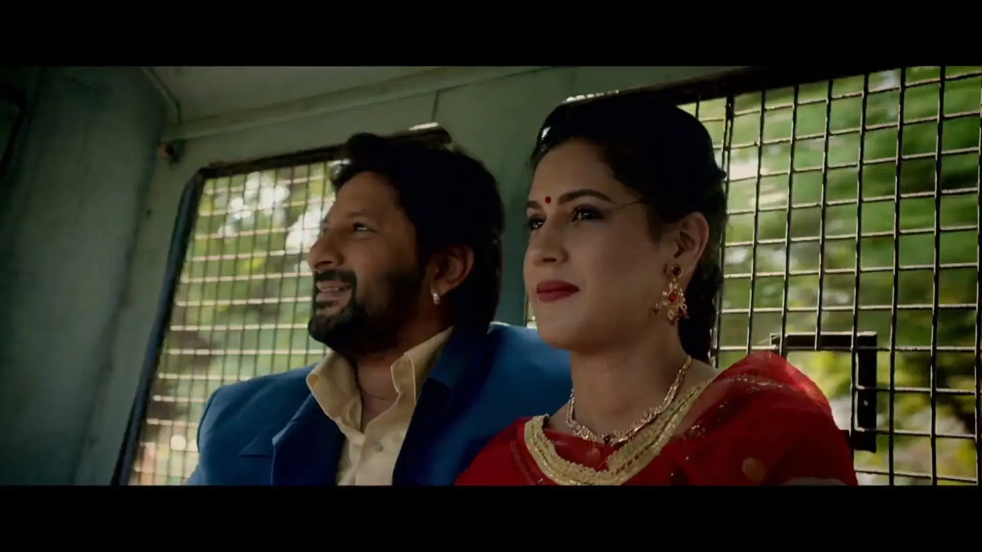 Screenshot 3 - Guddu Rangeela 2015 Hindi Dual Audio