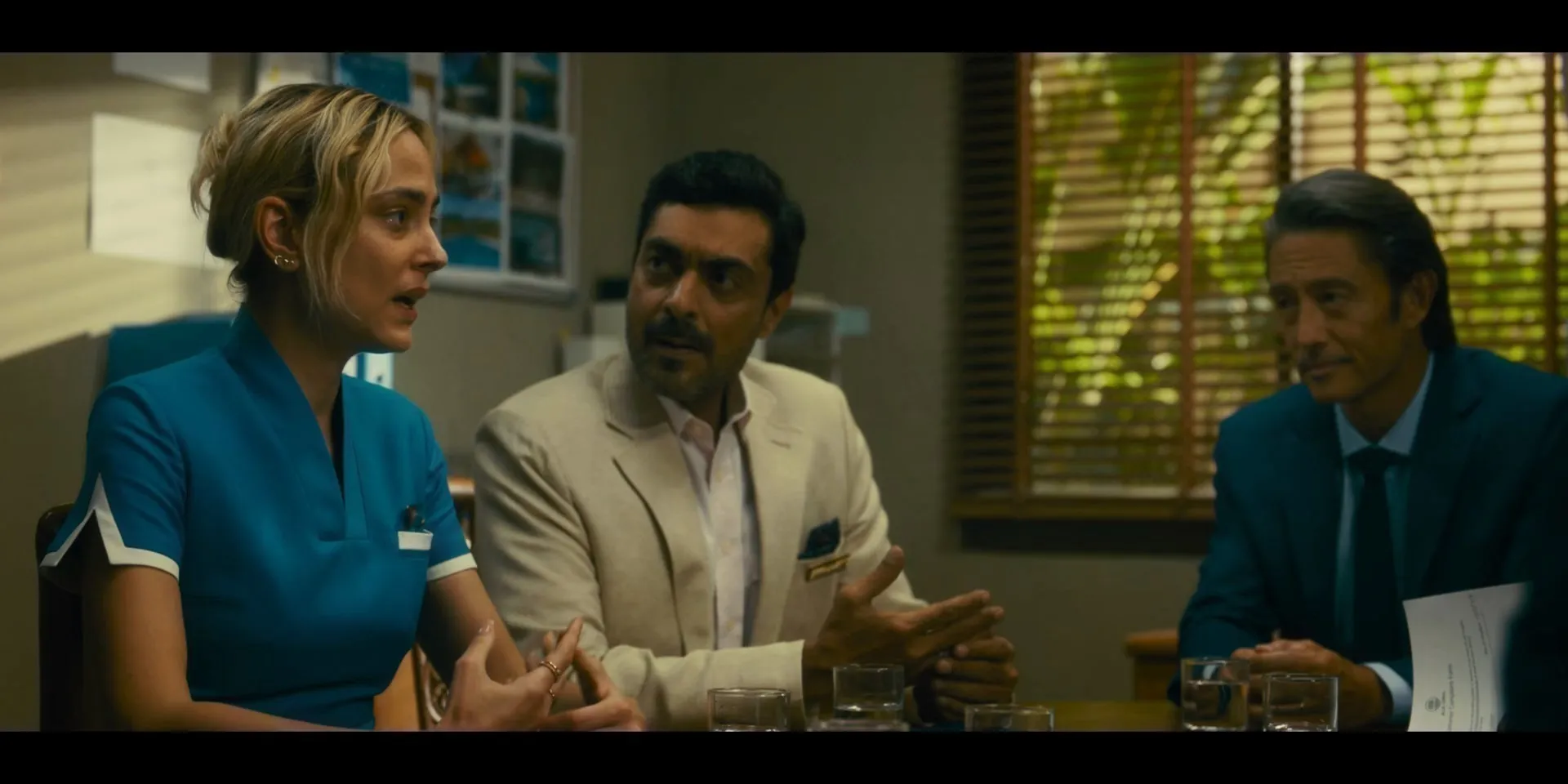 Screenshot 3 - Hell in Paradise 2025 Hindi - English Dual Audio