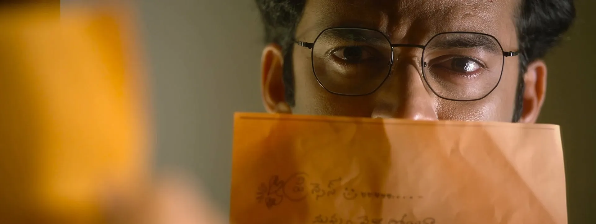Screenshot 4 - Honeymoon Express 2024 Hindi Dual Audio