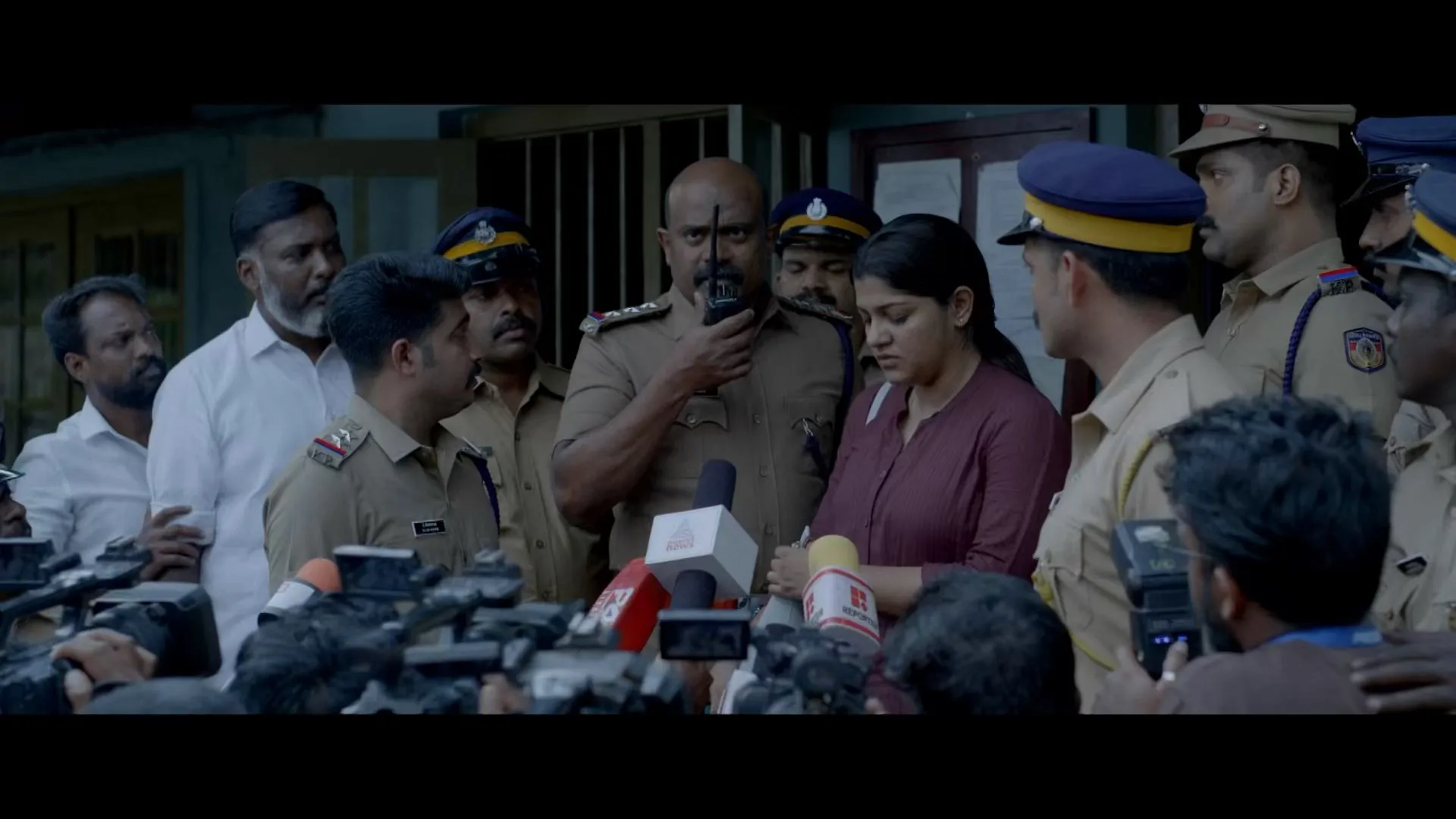 Screenshot 3 - Ini Utharam 2022 Hindi Dual Audio