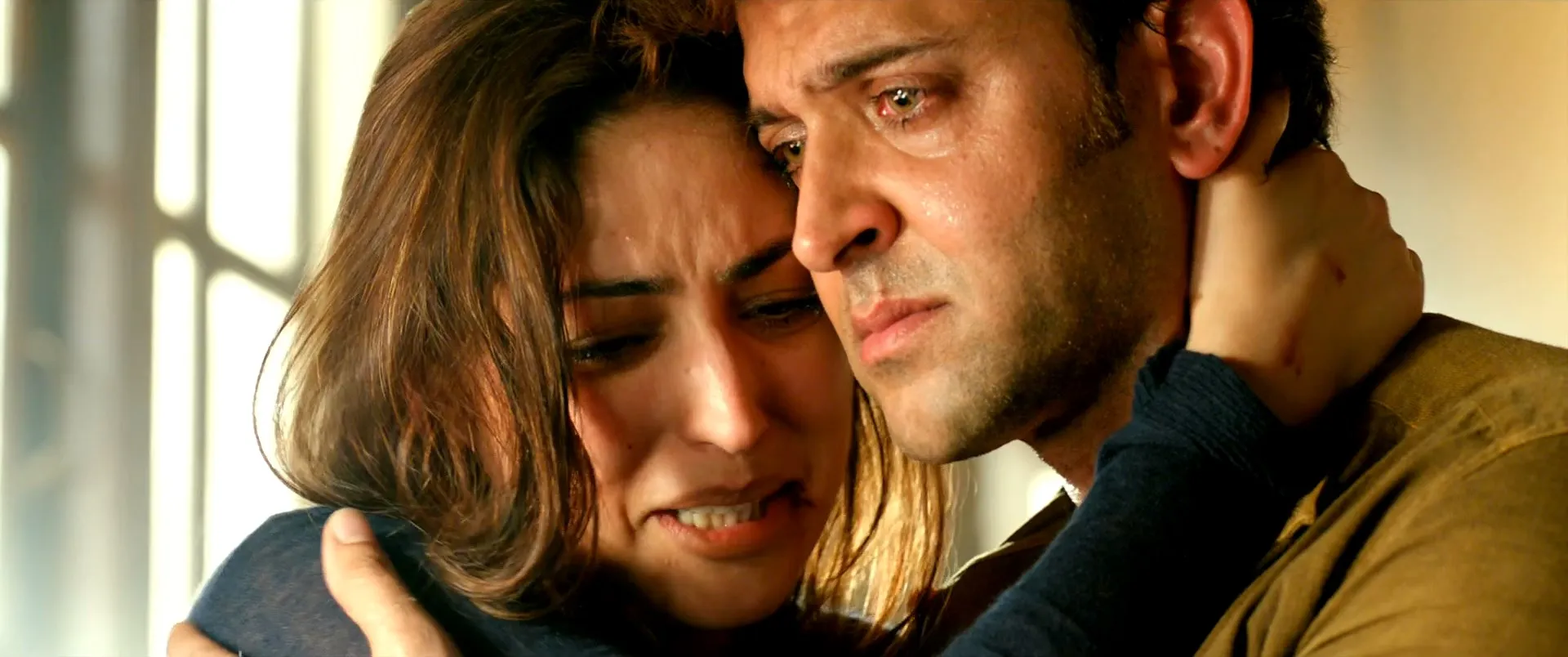 Screenshot 2 - Kaabil 2017 Hindi Dual Audio