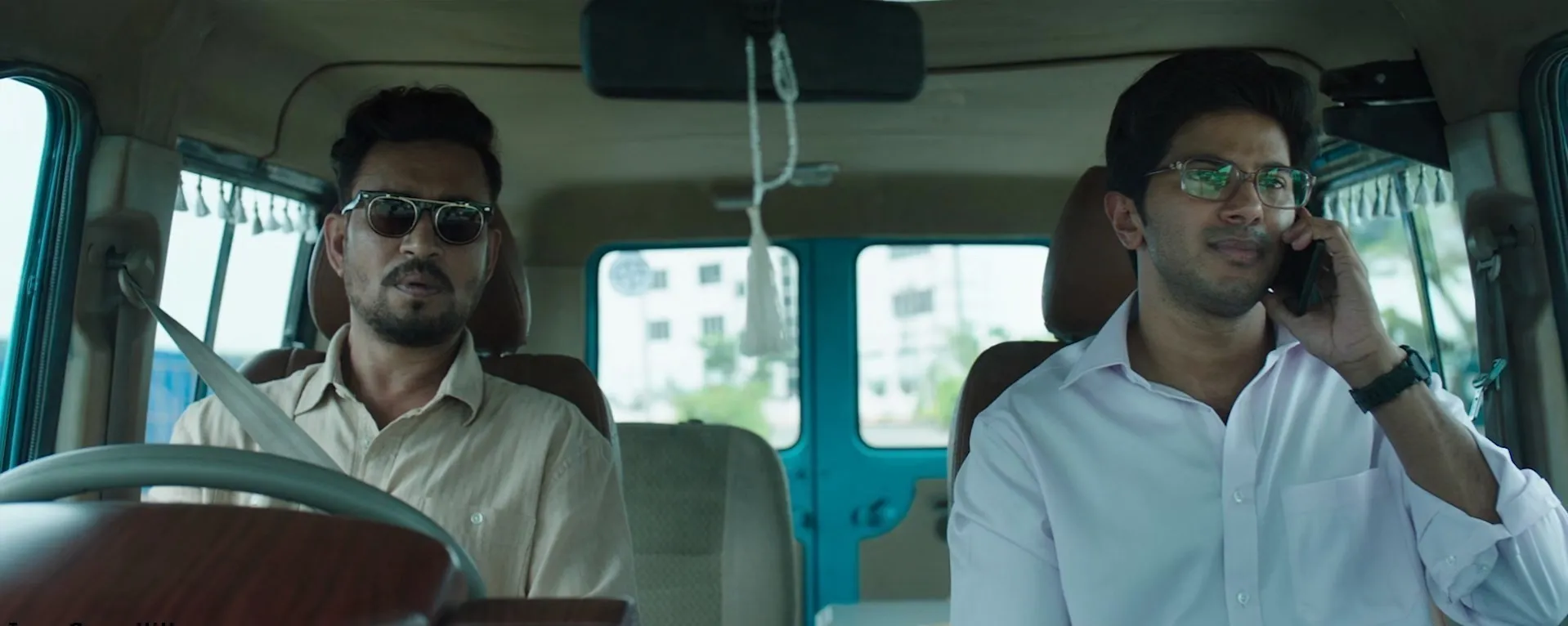 Screenshot 1 - Karwaan 2018 Hindi Dual Audio