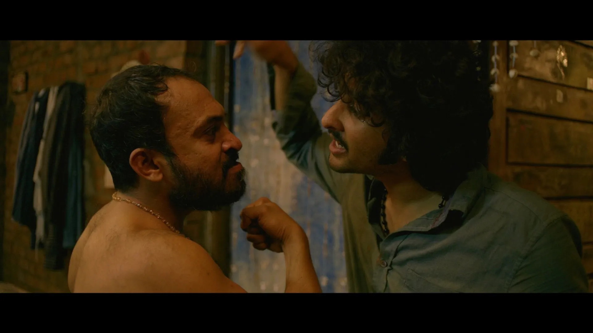 Screenshot 1 - Kumbalangi Nights 2019 Malayalam Dual Audio