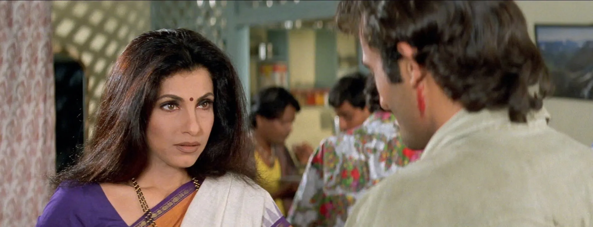 Screenshot 4 - Laawaris 1999 Hindi Dual Audio