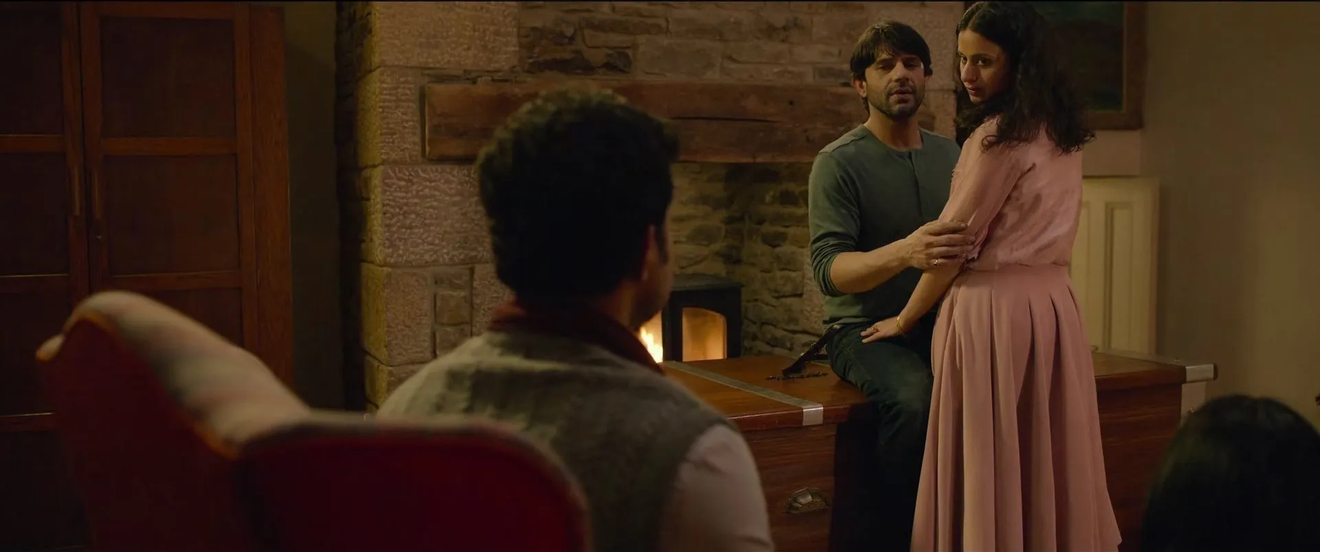Screenshot 4 - Lord Curzon Ki Haveli 2023 Hindi Dual Audio