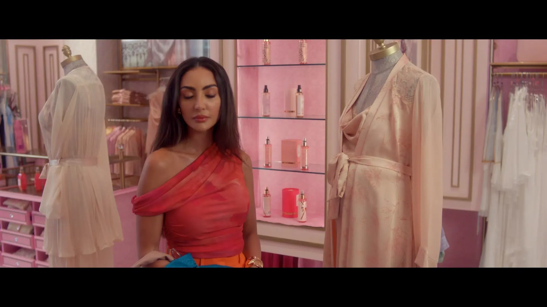 Screenshot 3 - Love in Slow Motion 2026 Hindi Dual Audio