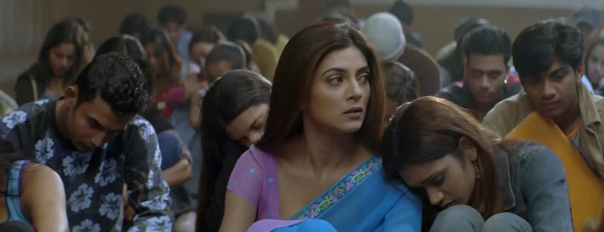 Screenshot 5 - Main Hoon Na 2004 Hindi Dual Audio