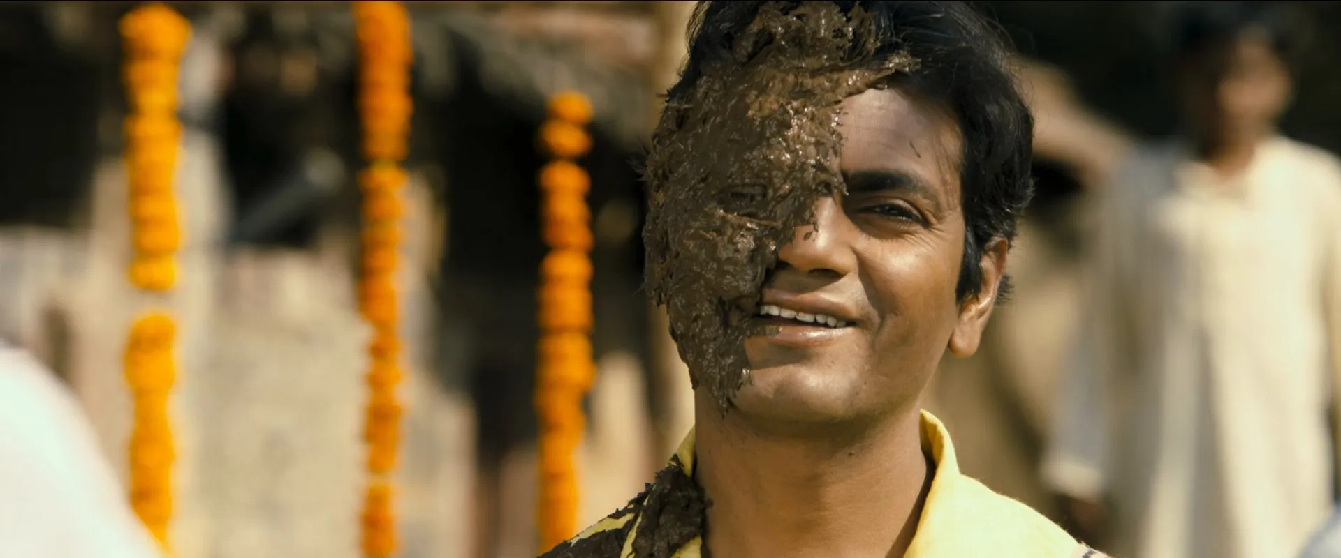 Screenshot 5 - Manjhi: The Mountain Man 2015 Hindi Dual Audio