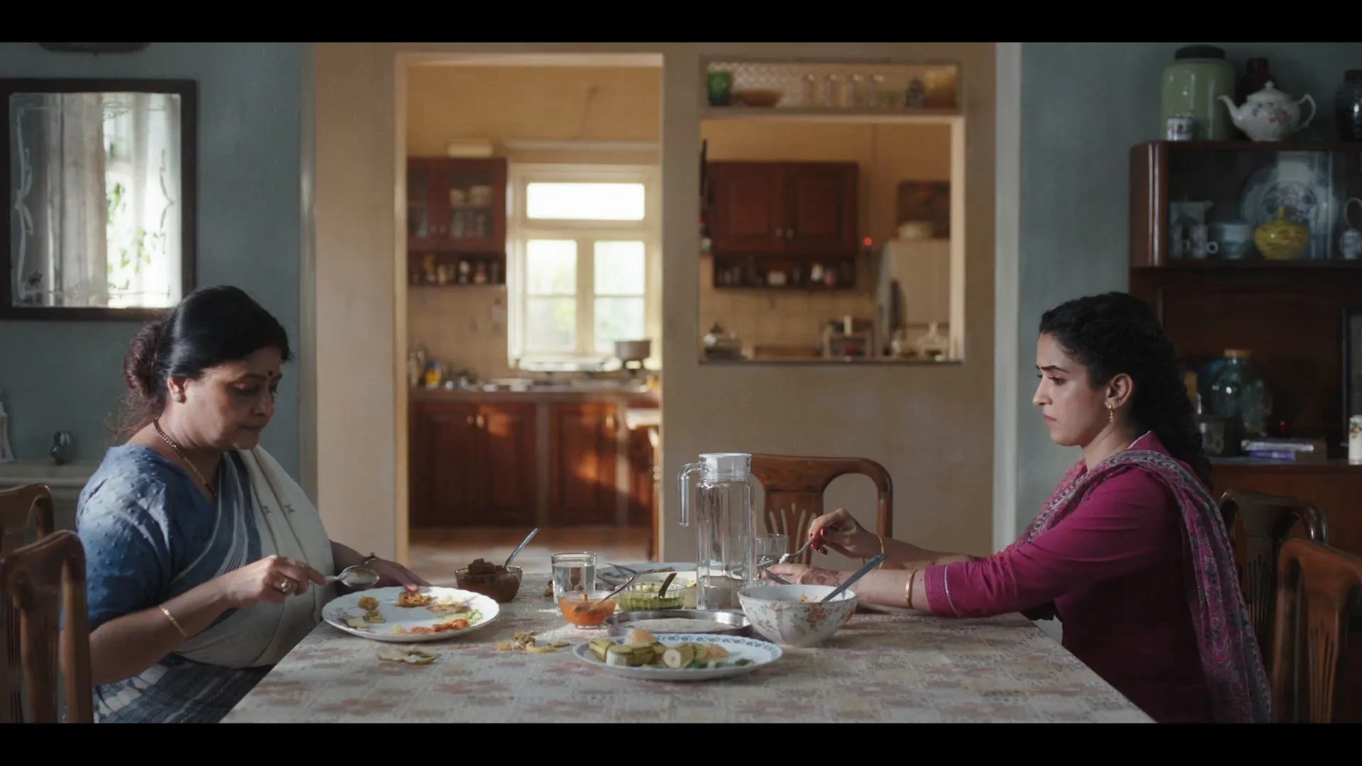 Screenshot 1 - Mrs .2023 Hindi Dual Audio