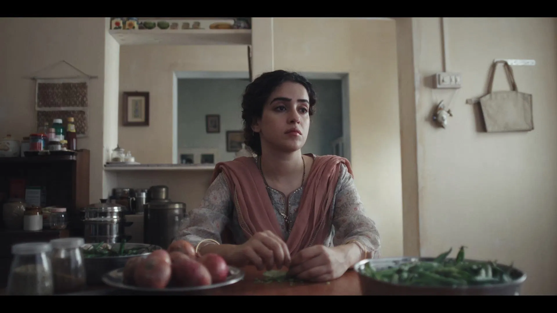 Screenshot 5 - Mrs .2023 Hindi Dual Audio