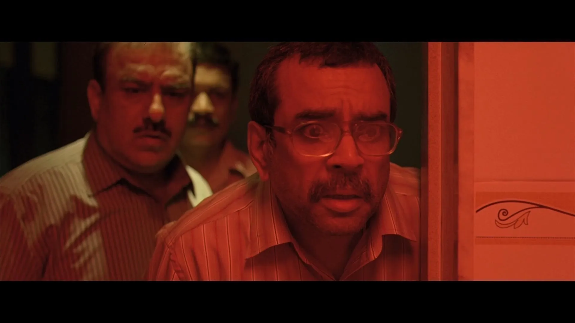 Screenshot 4 - Mumbai Meri Jaan 2008 Hindi Dual Audio