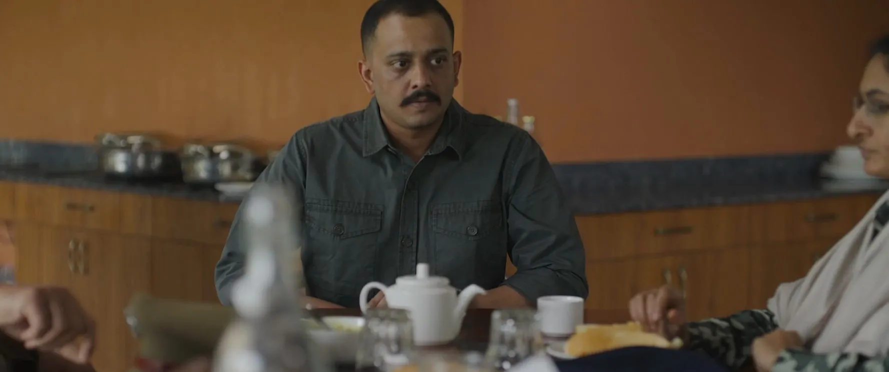 Screenshot 1 - Oru Durooha Saahacharyathil 2026 Hindi Dual Audio