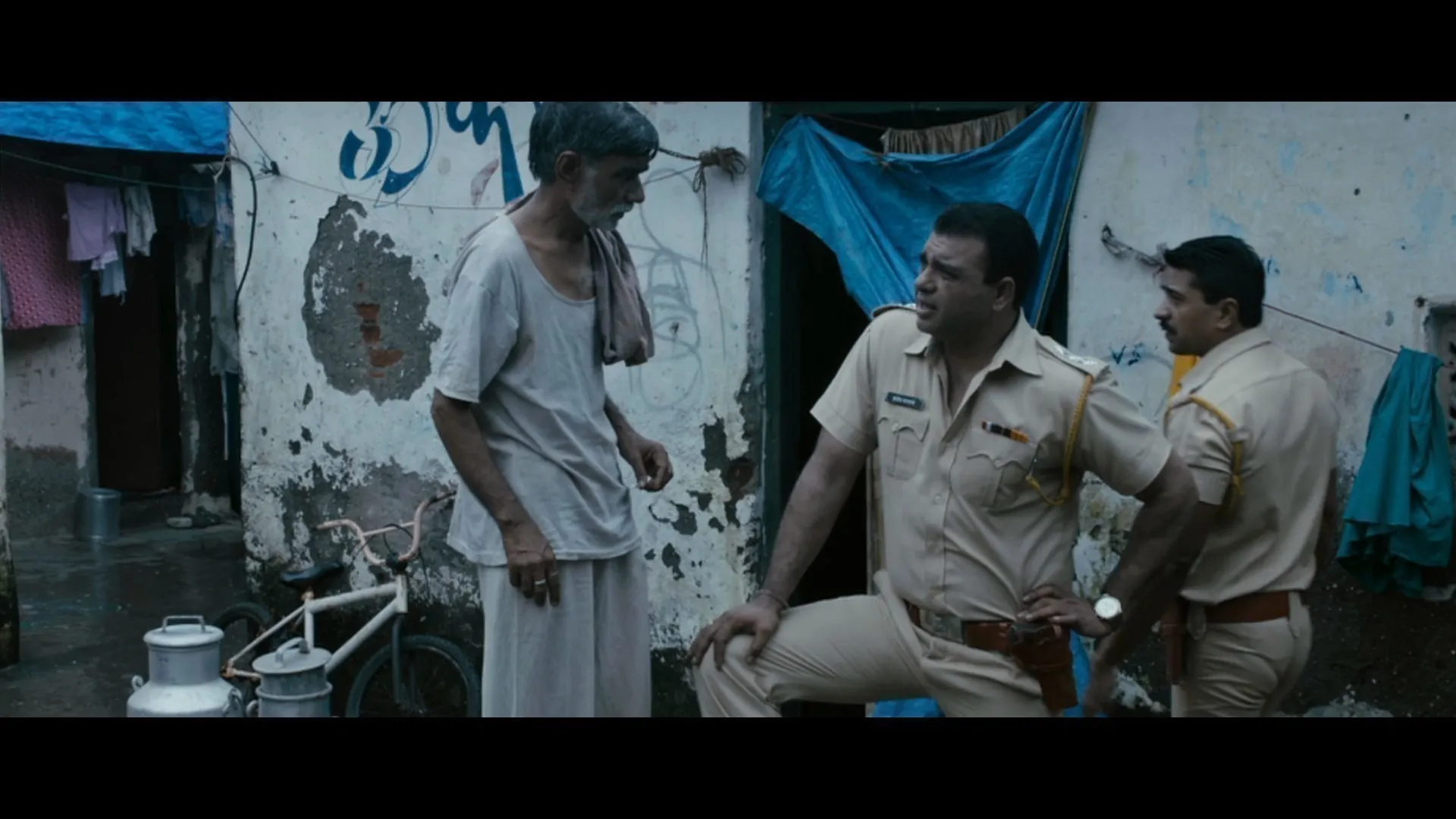 Screenshot 1 - Rahasya 2015 Hindi Dual Audio