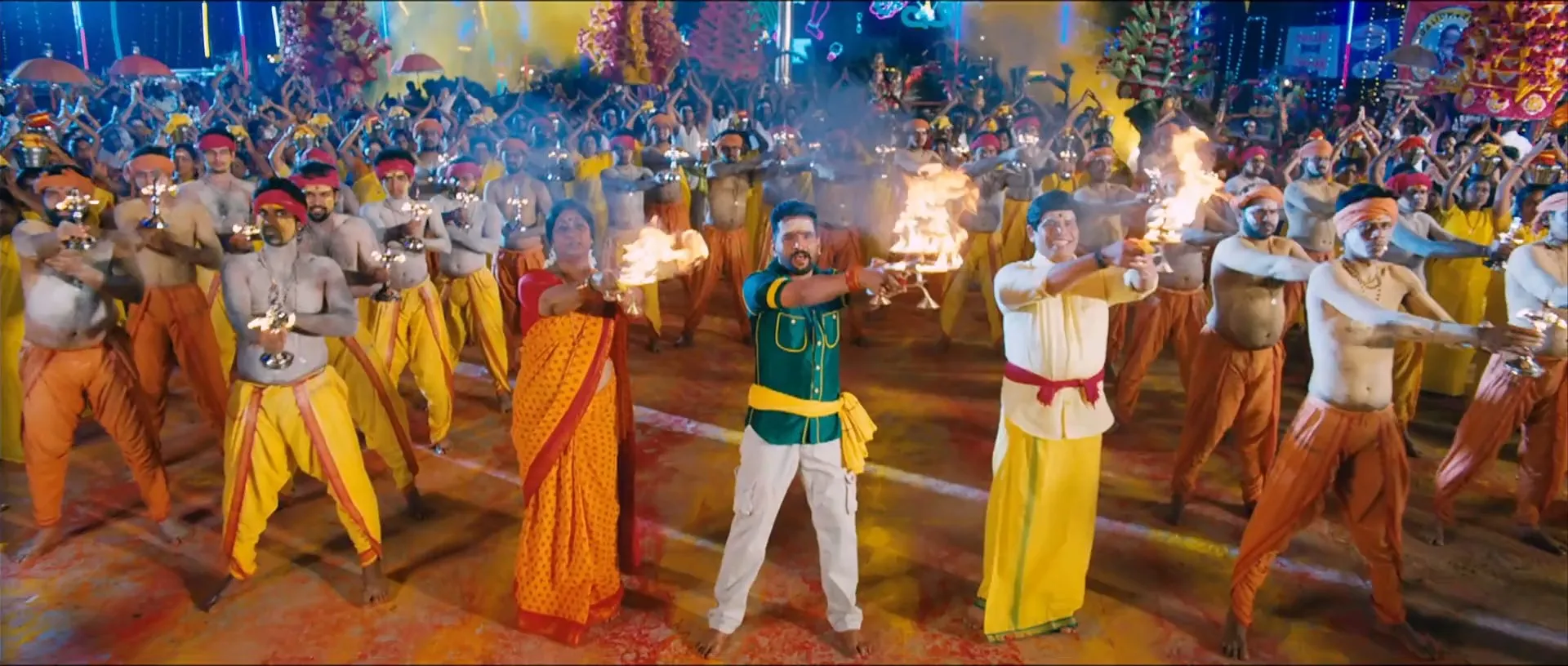 Screenshot 1 - Raj Mahal 3 (Dhilluku Dhuddu) 2016 Hindi - Tamil Dual Audio
