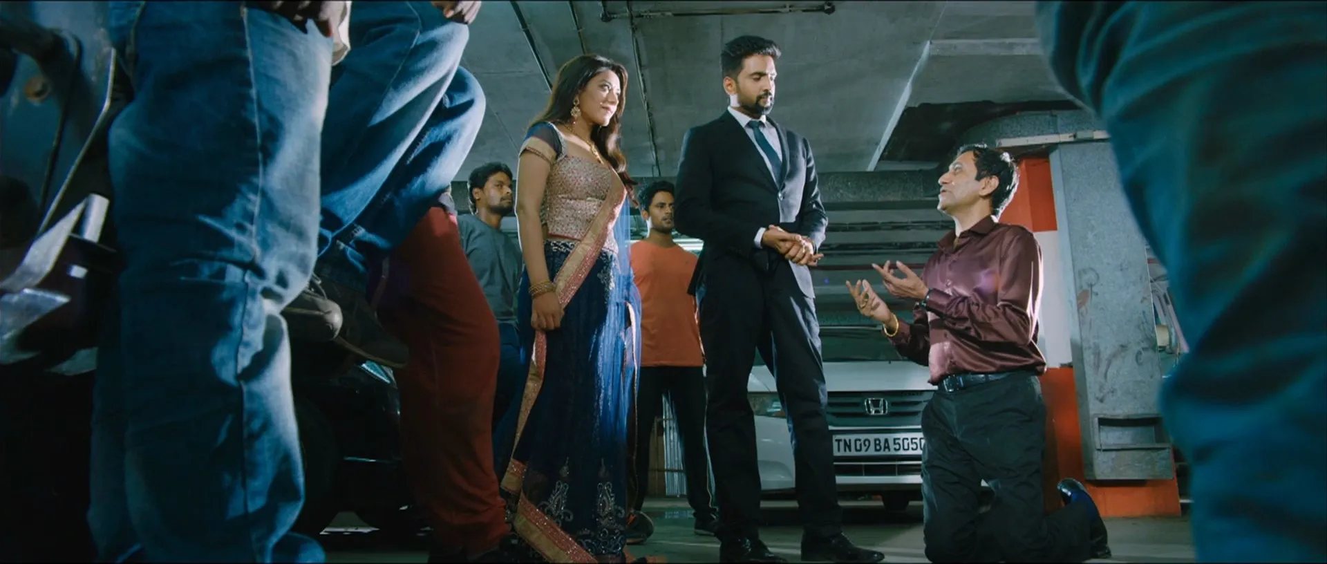 Screenshot 2 - Raj Mahal 3 (Dhilluku Dhuddu) 2016 Hindi - Tamil Dual Audio