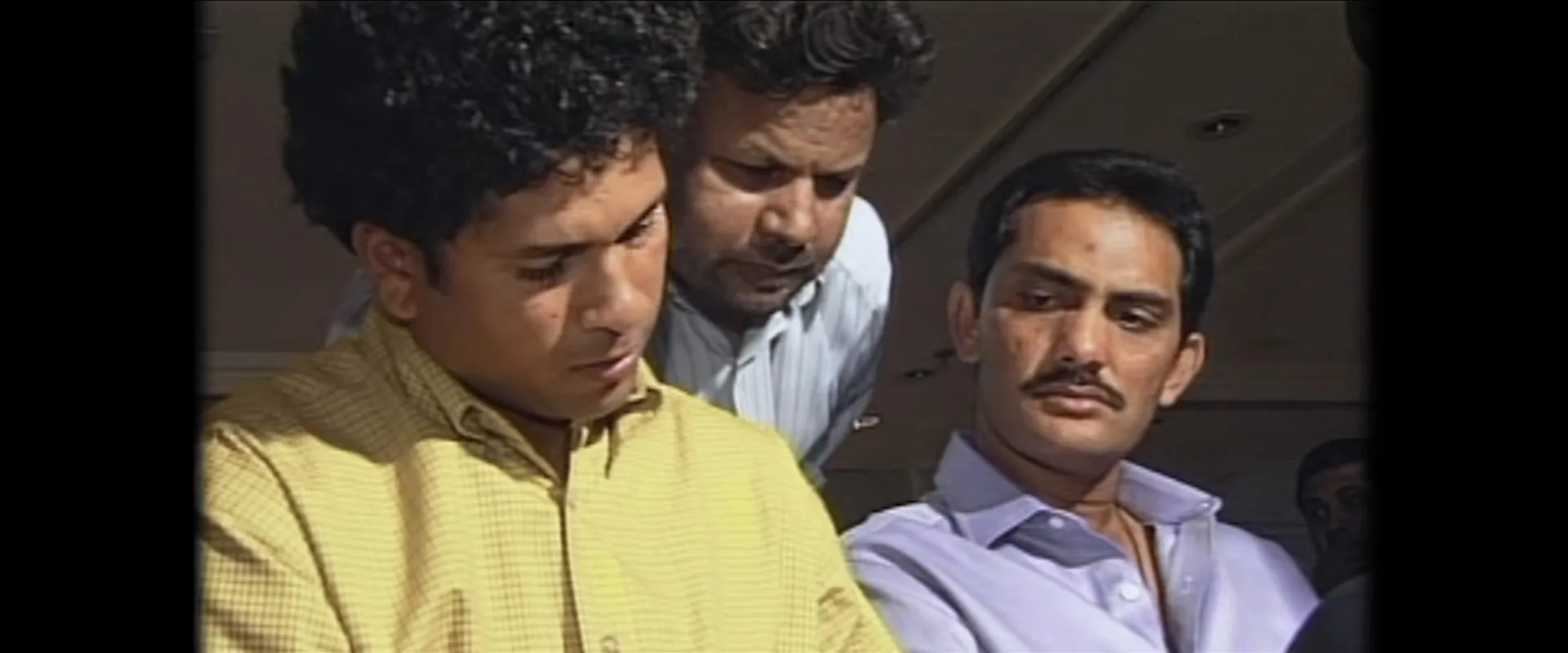 Screenshot 4 - Sachin: A Billion Dreams 2017 Hindi Dual Audio