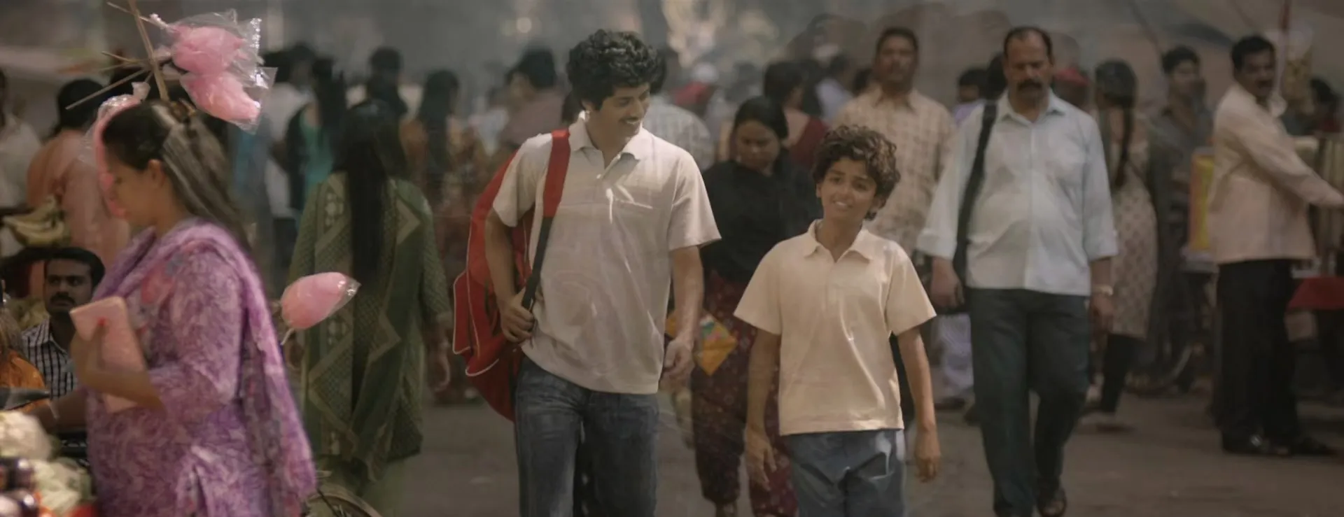 Screenshot 1 - Sachin: A Billion Dreams 2017 Hindi Dual Audio