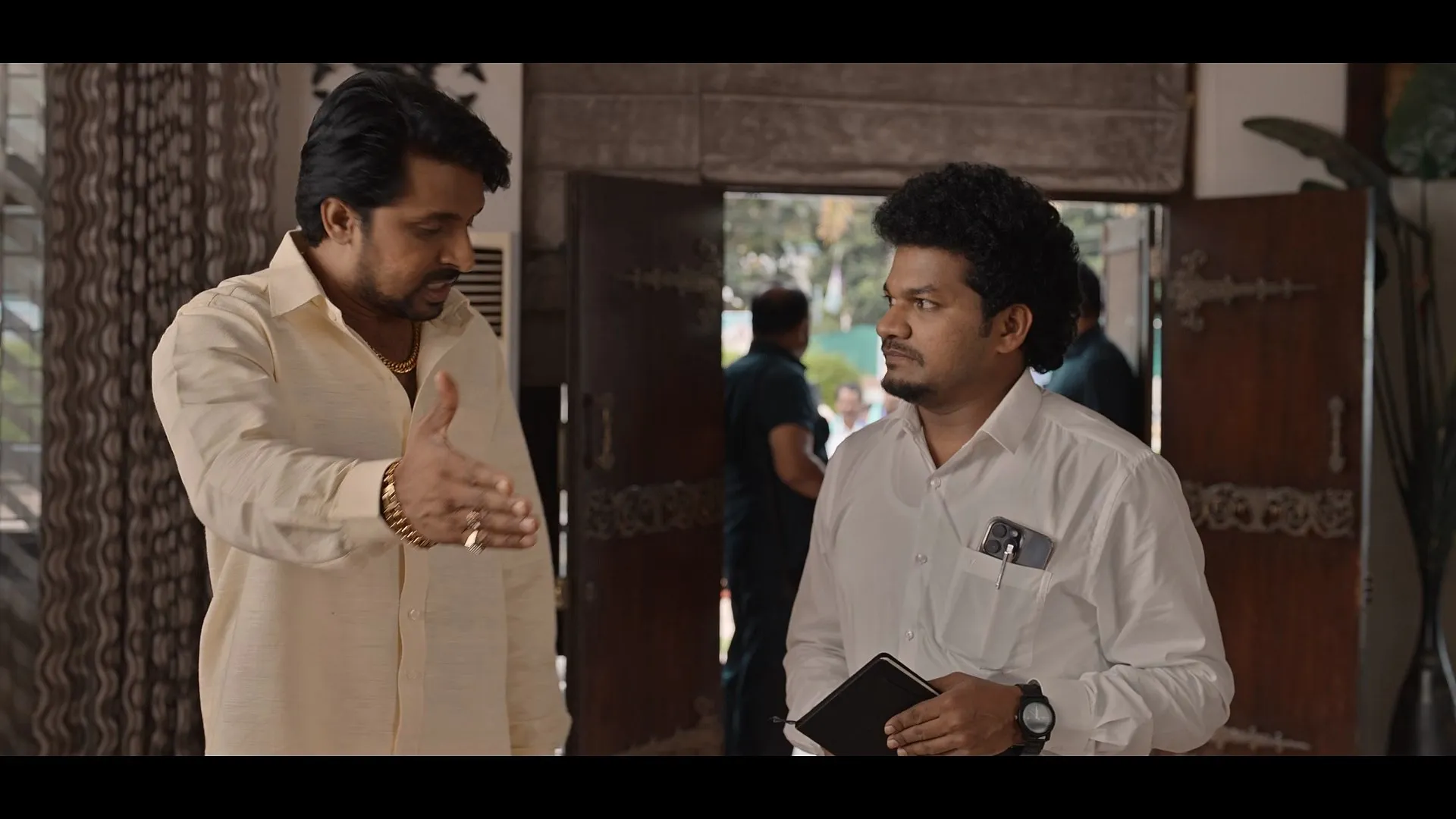 Screenshot 6 - Saving the Tigers 2026 Season 3 Hindi Audio [Ep - 07 Added]