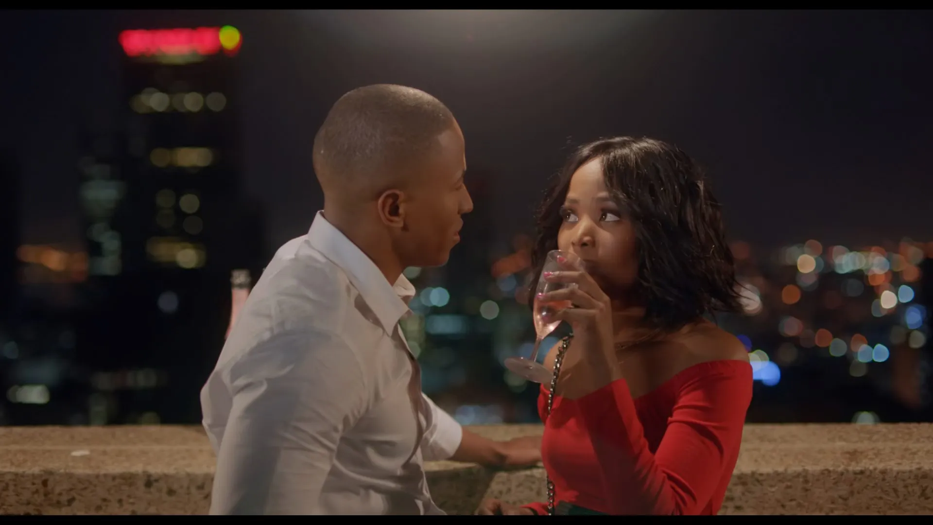 Seriously Single 2020 Hindi – English Dual Audio screenshot 1