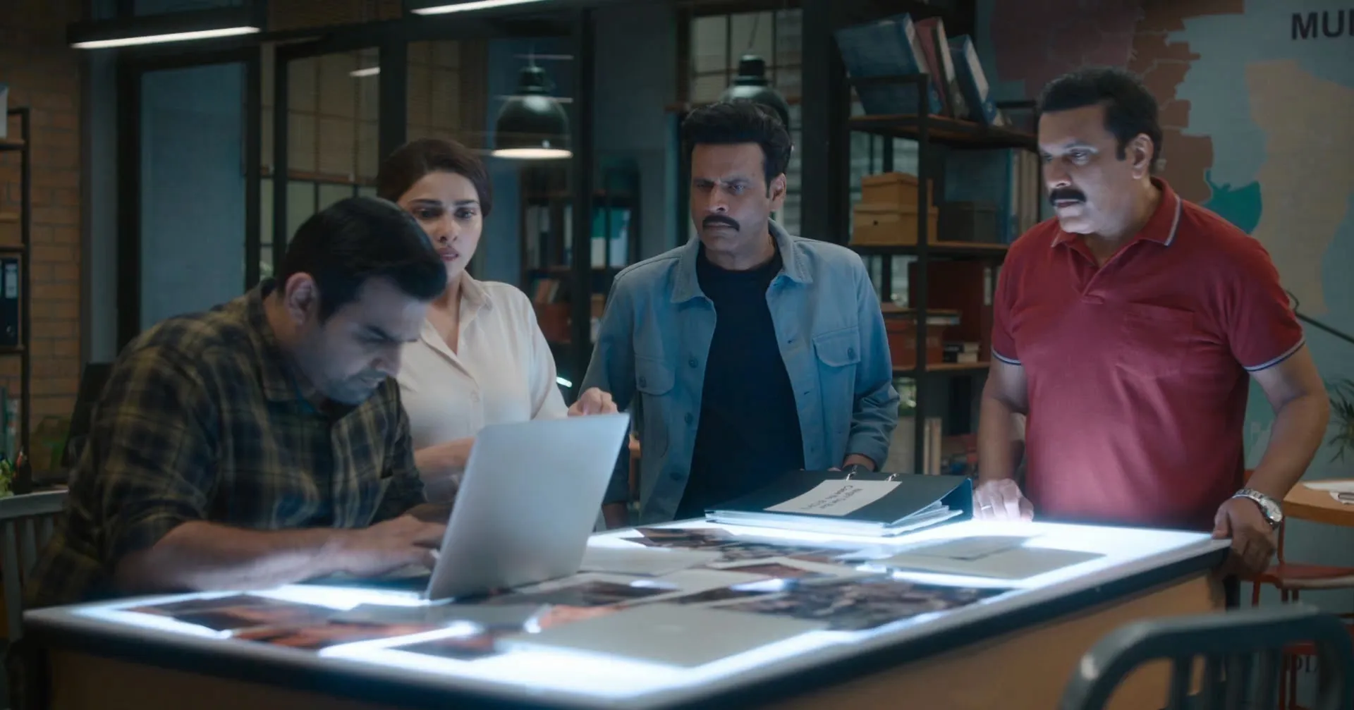 Screenshot 3 - Silence 2: The Night Owl Bar Shootout 2024 Hindi Dual Audio
