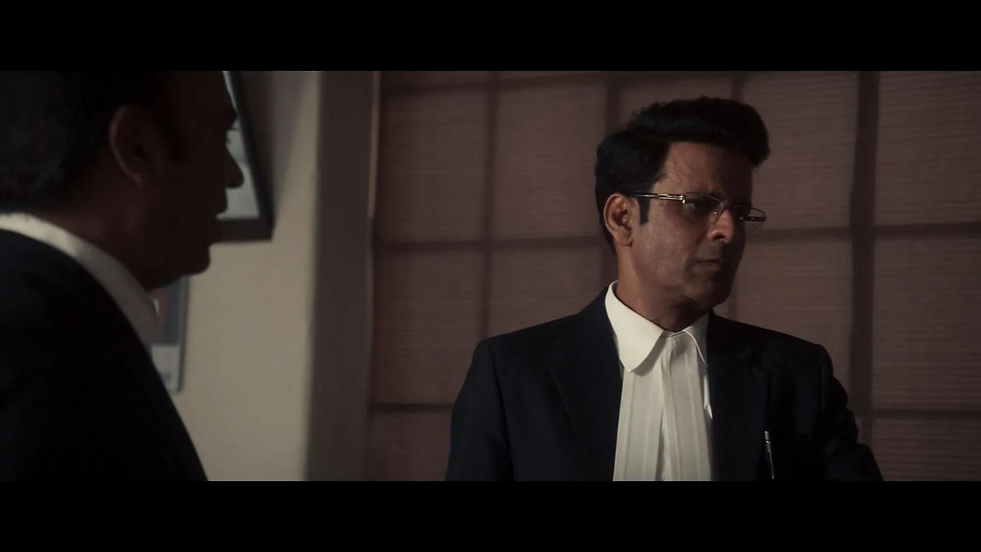 Screenshot 4 - Sirf Ek Bandaa Kaafi Hai 2023 Hindi Dual Audio