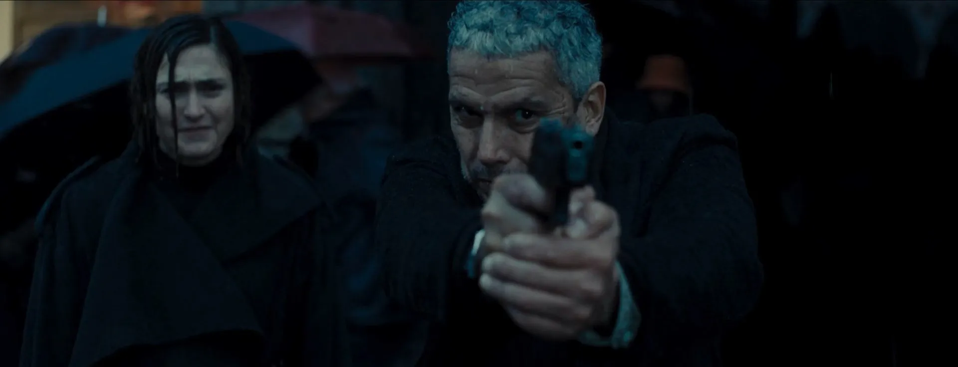 Screenshot 3 - The Chase aka Six Jours 2024 Hindi - French Dual Audio
