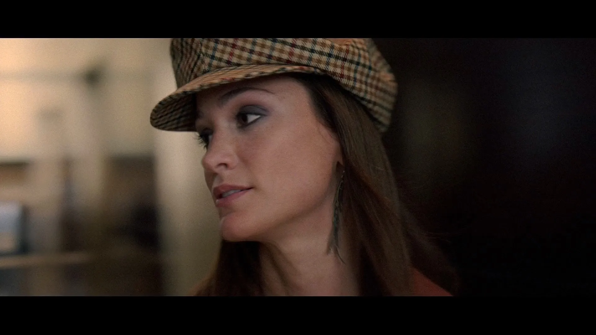 Screenshot 4 - The Devil Wears Prada 2 2026 Hindi - English Dual Audio