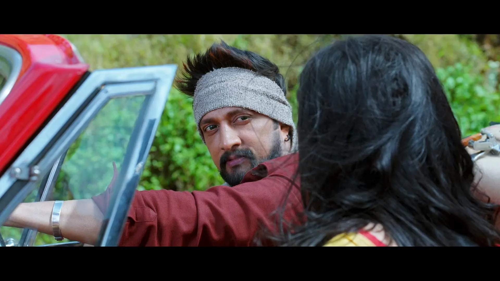 Screenshot 3 - The Villain 2018 Hindi Audio