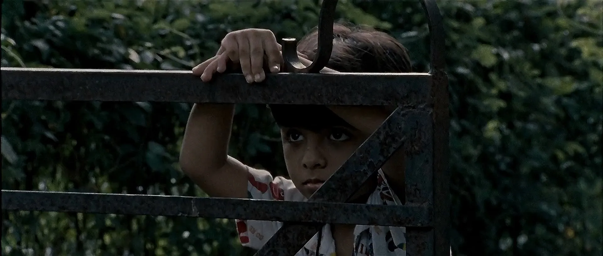 Screenshot 2 - Udaan 2010 Hindi Dual Audio