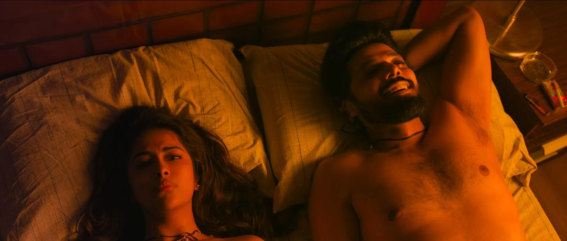 Screenshot 1 - Ugly Story 2026 Hindi - Telugu Dual Audio