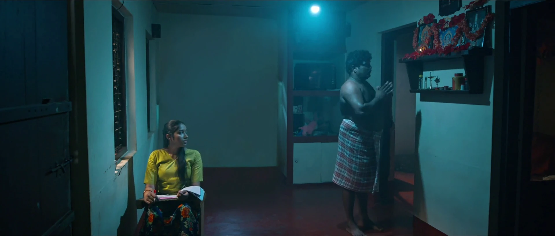 Screenshot 2 - Aarata 2024 Hindi Dual Audio