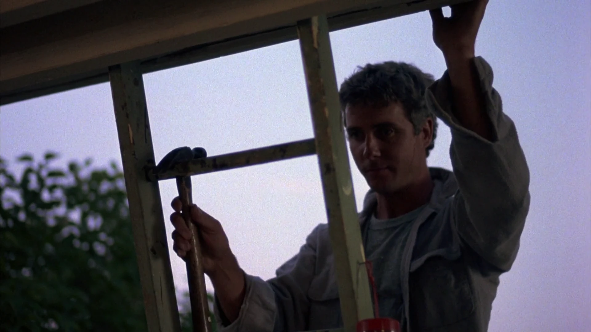Screenshot 6 - Amazing Grace and Chuck 1987 Hindi Dual Audio