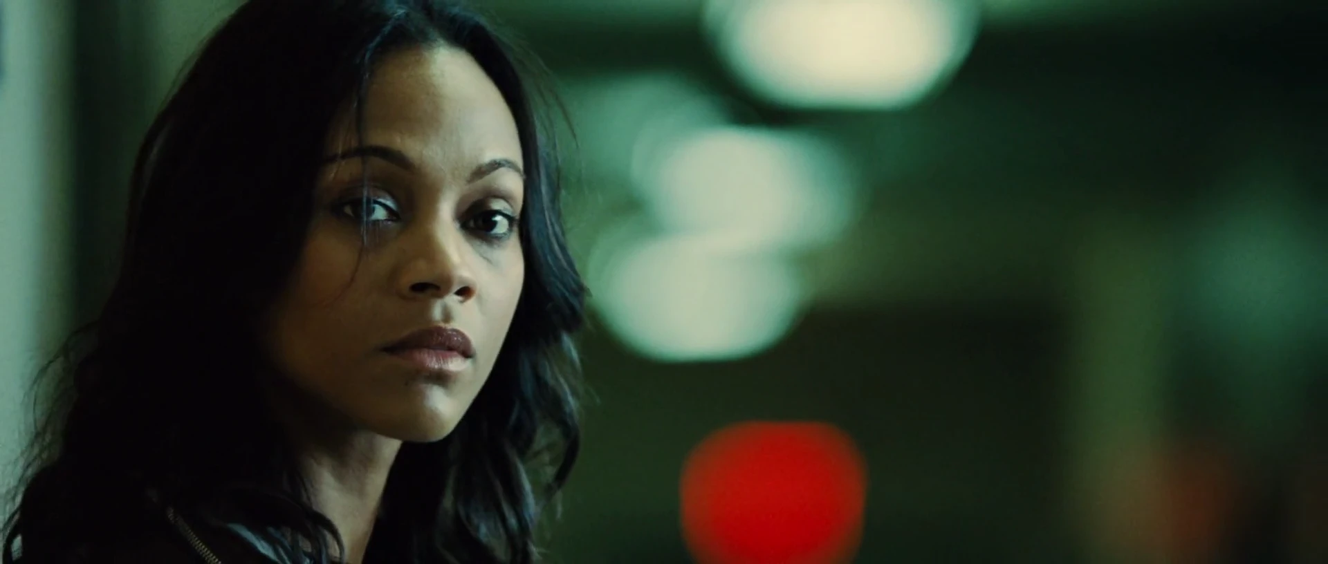 Screenshot 4 - Colombiana 2011 Hindi Dual Audio