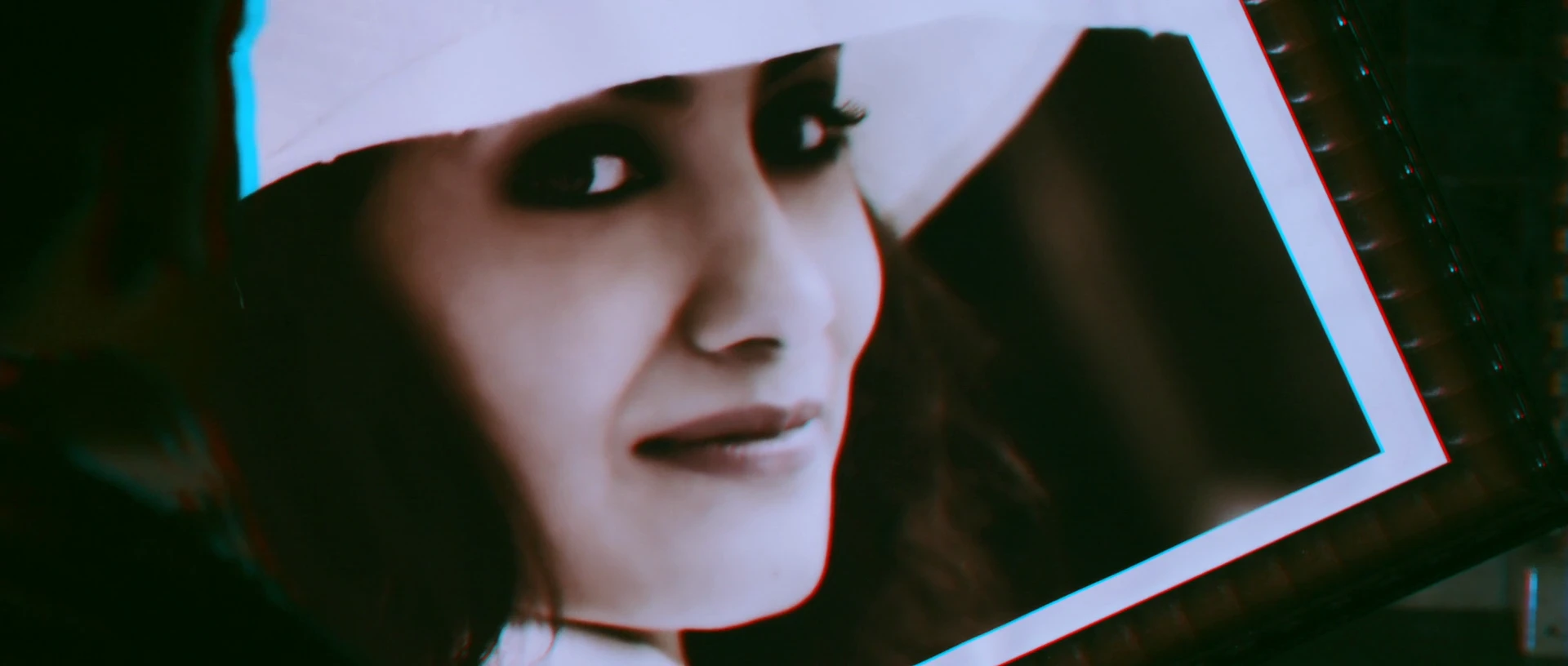 Screenshot 1 - Haunted 3D 2011 Hindi Audio