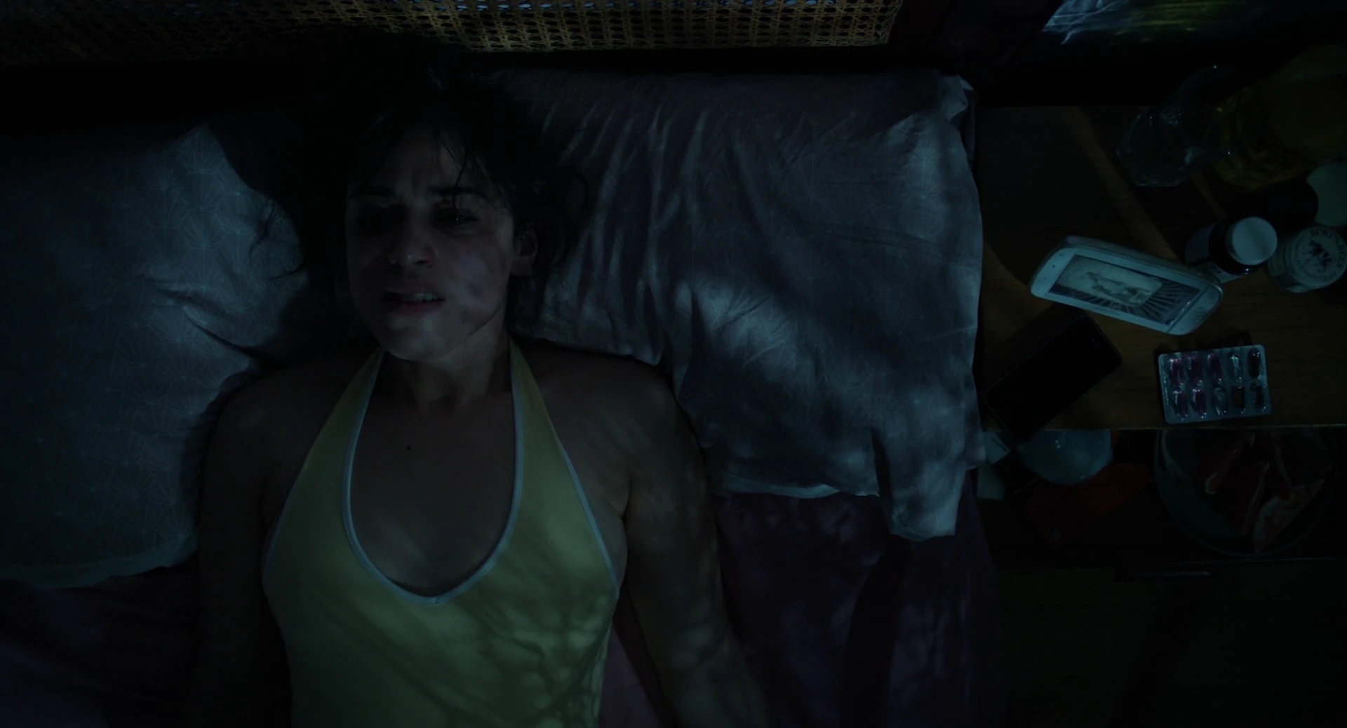 Screenshot 4 - Huesera: The Bone Woman 2022 Hindi Dual Audio