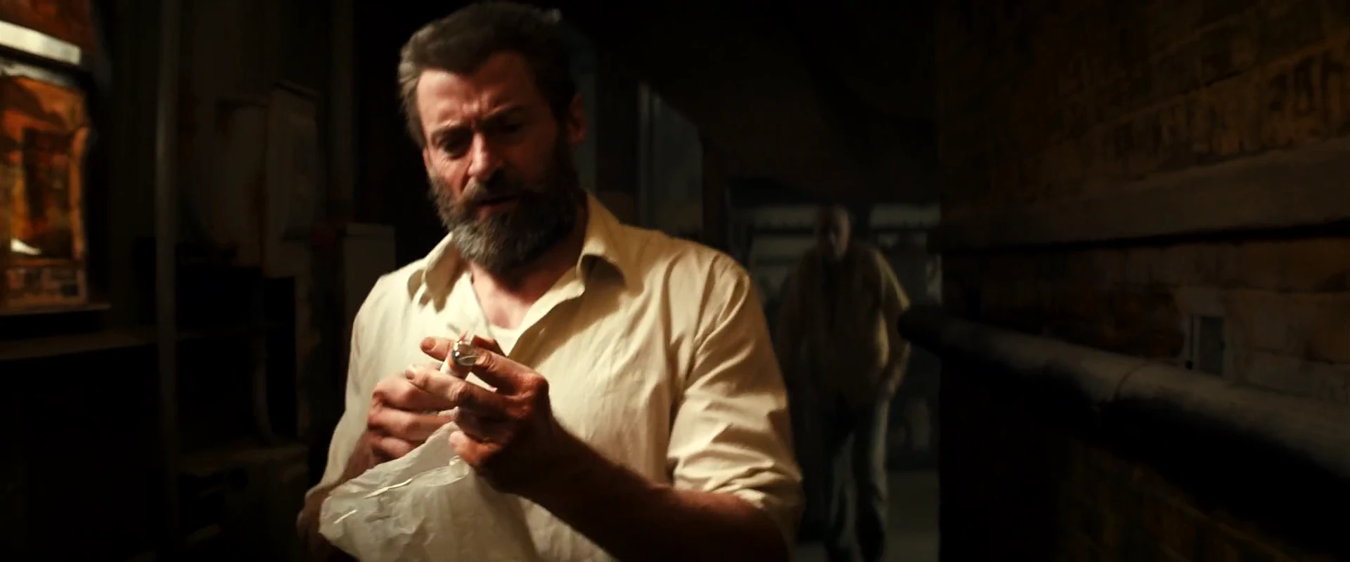 Screenshot 1 - Logan 2017 Hindi Dual Audio
