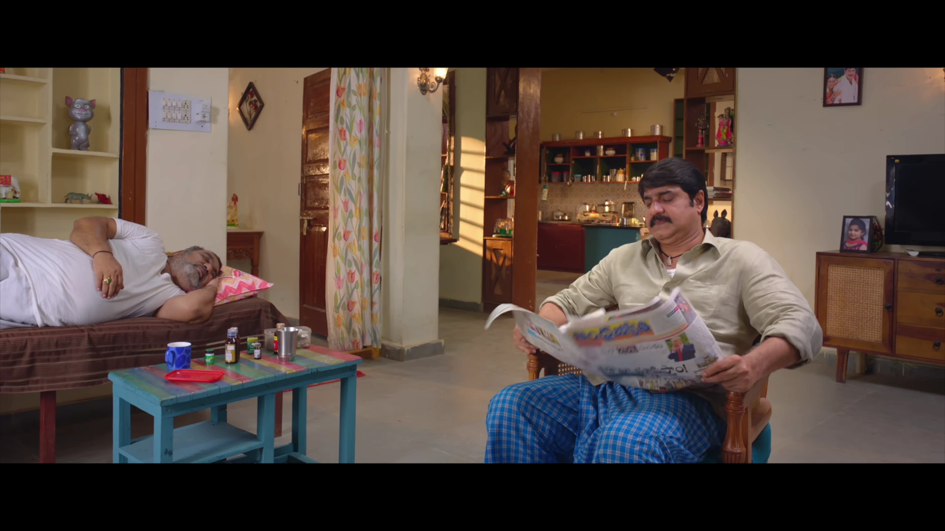 Screenshot 1 - Mister Middle Class 2026 Tamil Multi Audio