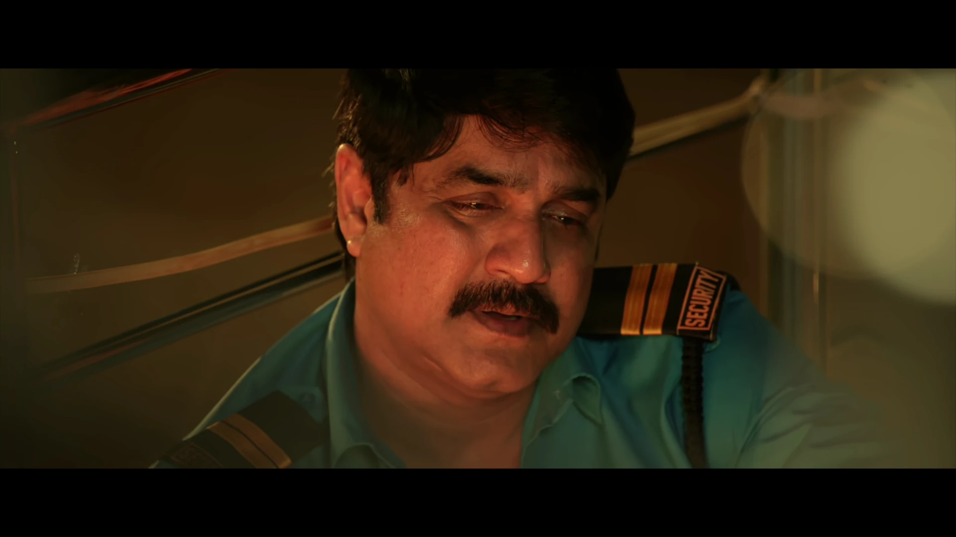 Screenshot 4 - Mister Middle Class 2026 Tamil Multi Audio